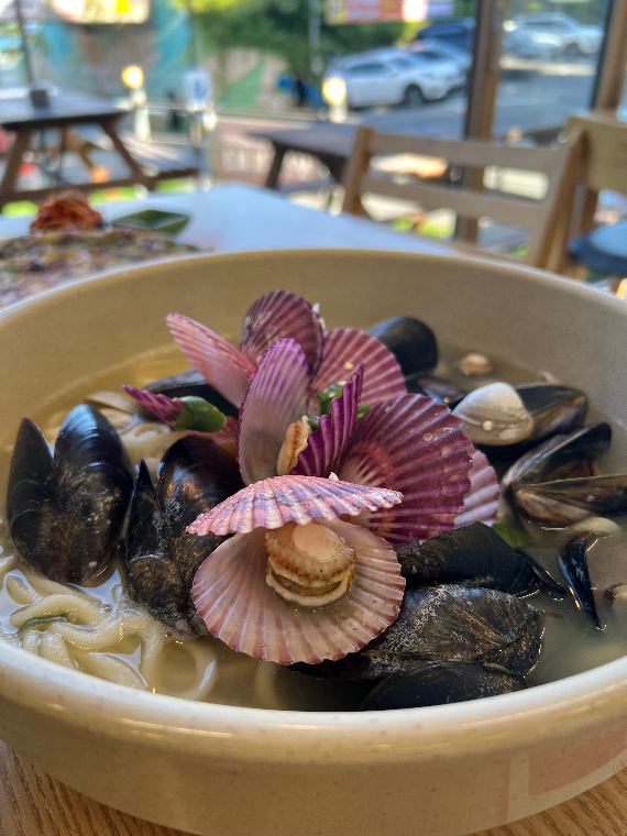 송정물총칼국수 물총칼국수 2인 + 파전 1개 — [부산/해운대]송정물총칼국수 물총칼국수 2인 + 파전 1개